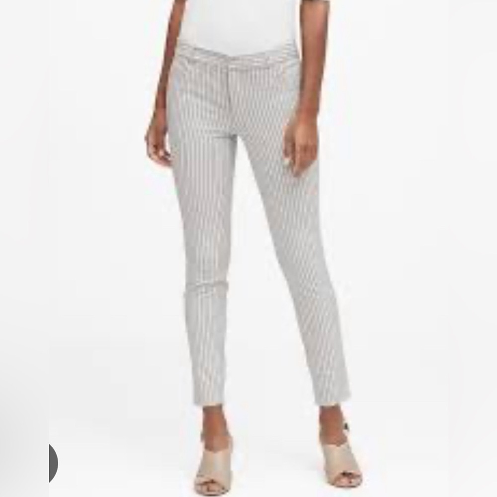NWT Banana Republic Navy pinstriped Sloan Petite Pants
